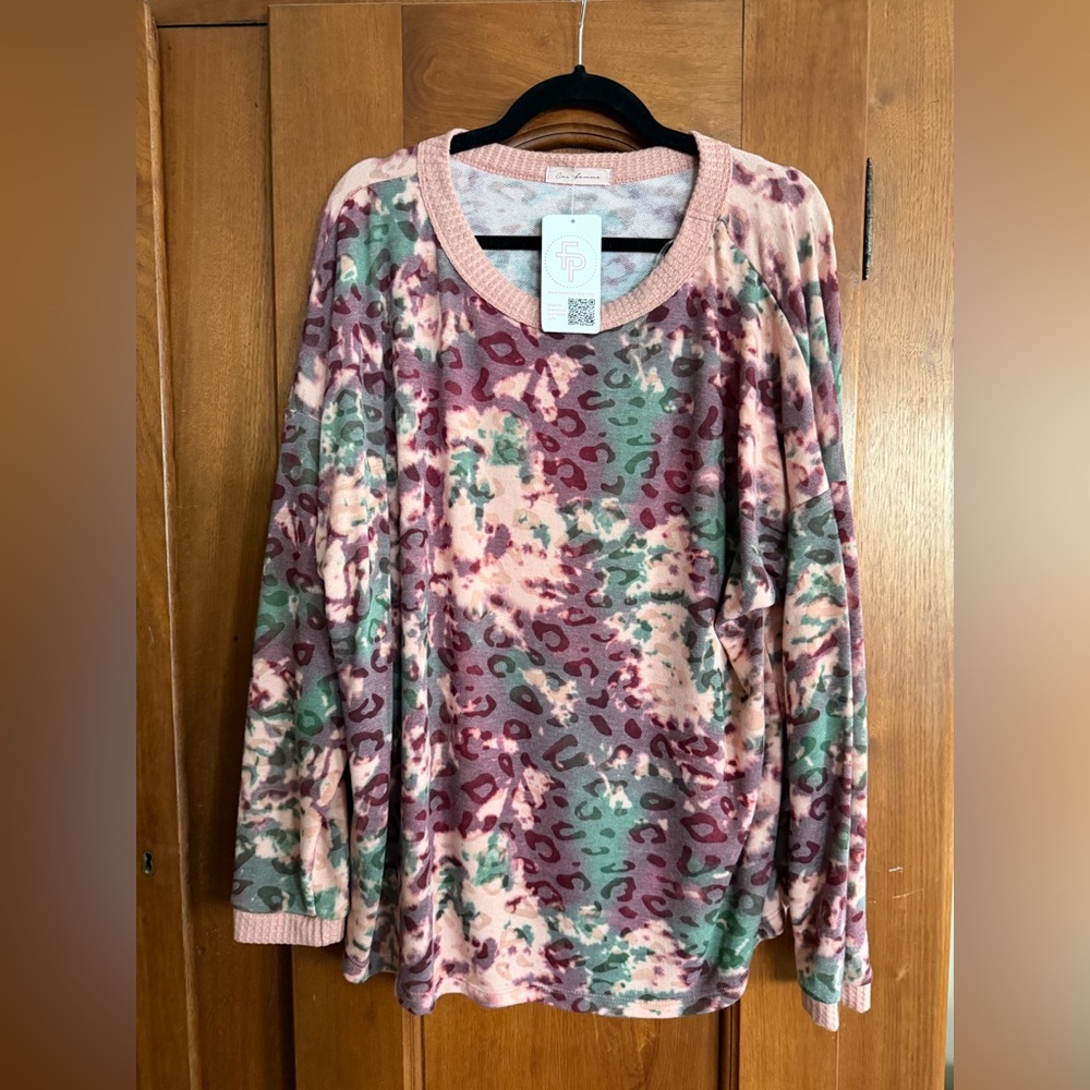 Ces Femme Pink and Green Patterned Sweater